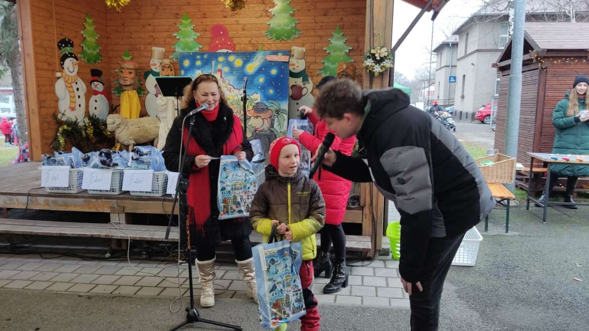 VÁNOČNÍ VÝTVARNÁ SOUTĚŽ „BETLÉM, JAK HO UMÍM JÁ!“